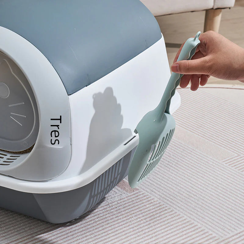 Closed Cat Litter Box with Antibacterial Features