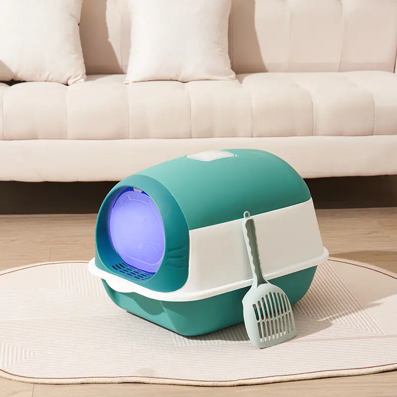Closed Cat Litter Box with Antibacterial Features